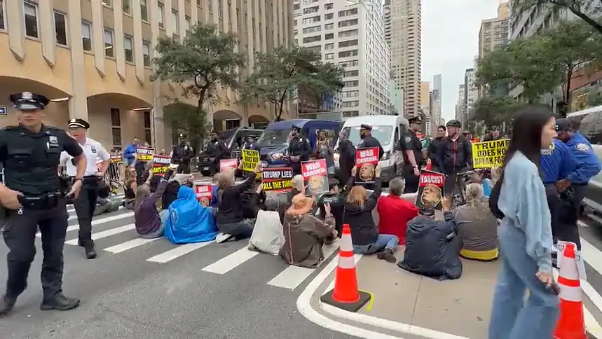 BM 81. Genel Kurulu Başladı: New York'ta Trump Karşıtı Protesto