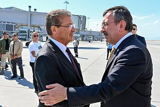 Cevdet Yılmaz Taziye İçin KKTC'ye Gitti: Ercan'da Üstel Karşıladı