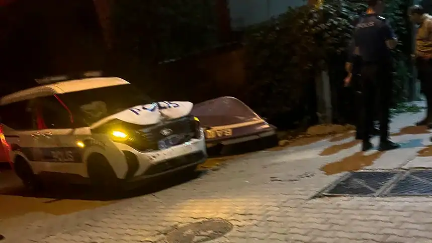 Darıca'da "Dur" İhtarına Uymayan Sürücü Kovalamacada Kaza Yaptı