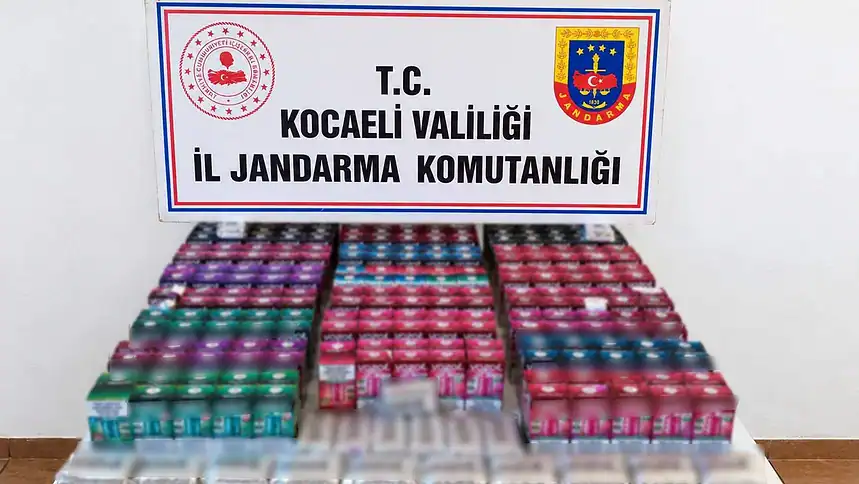 Dilovası ve Gebze'de 3 Araçta 5,4 Milyonluk Kaçak Ürünler Ele Geçirildi