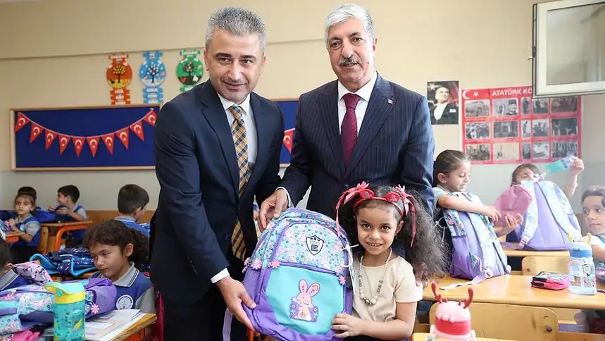 Dilovası'nda 1. Sınıflara Çanta ve Kırtasiye Seti Hediye Edilecek