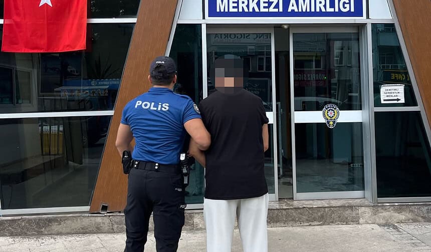 3 Yıl Hapis Cezası Bulunan Firari Dolandırıcı İzmit'te Polisten Kaçamadı!