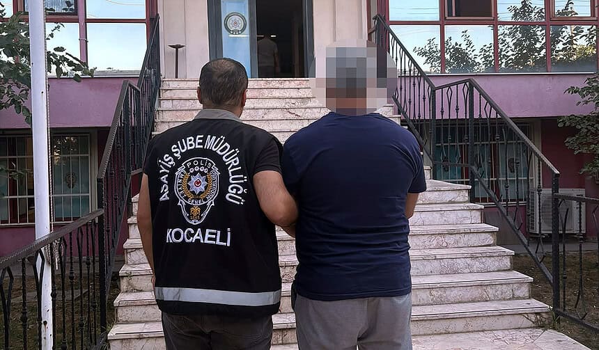 4 Yıl 10 Ay Hapis Cezası Bulunan Firari Dolandırıcı Kocaeli'de Yakalandı!