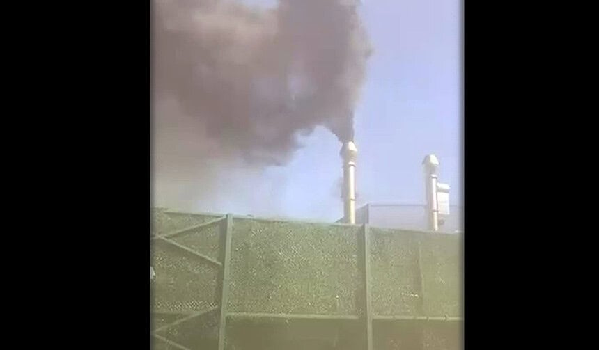 Dilovası GEBKİM’de Polyester Fabrikasının Bacasından Çıkan Duman Tepki Çekti