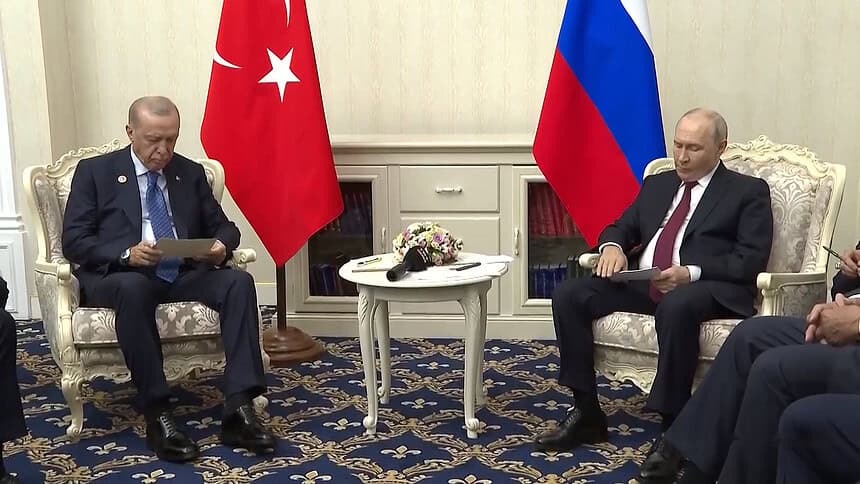 Erdoğan Putin'le Görüştü: "İlişkiler Her Döneme Göre Çok Daha İleri"