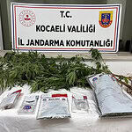 Kocaeli'de Jandarmadan Uyuşturucu Operasyonu: 1 Kilo Esrar Ve Metamfetamin Ele Geçirildi!