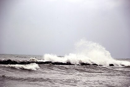 Kandırı Sahilleri Ve Batı Karadeniz İçin Kritik Saatler: Meteoroloji'den Fırtına Alarmı!