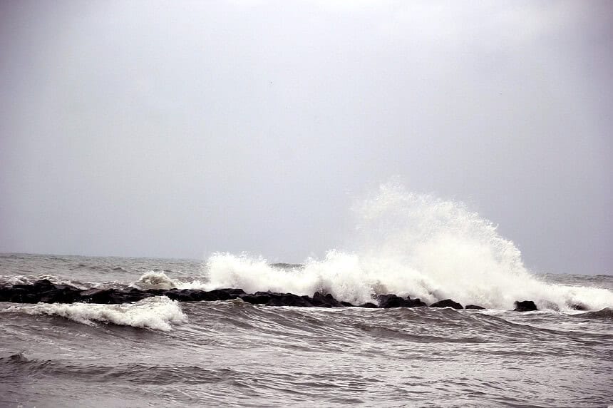 Kandırı Sahilleri Ve Batı Karadeniz İçin Kritik Saatler: Meteoroloji'den Fırtına Alarmı!