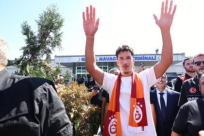 Galatasaray'ın Yeni Transferi Deniz Gül İstanbul'a Geldi: "Çok Mutluyum"