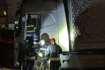 Gebze'de Tır Bariyerleri Aştı: Şoför Ortadan Kayboldu