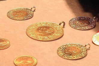 Gram altın yeni haftaya düşüşle başladı: Altın neden geriliyor?