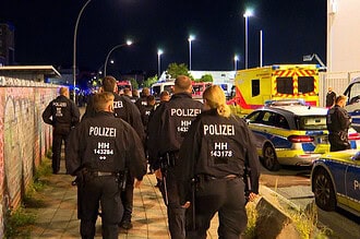 Almanya Hamburg'da Kanlı Saldırı: 2 Türk Vatandaşı Hayatını Kaybetti, 1 Yaralı!