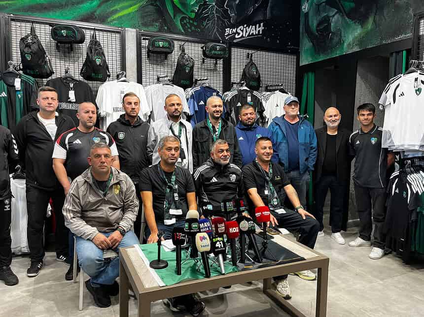 İzmit'te Olay Açıklama! Enver Güler Tepki Çeken Pankart Ve Yaralanan Kadın Taraftar İçin Ne Dedi?