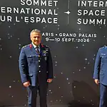 İlk Türk Astronot Gezeravcı Paris'teki Uzay Zirvesi'nde Türkiye'yi Temsil Etti