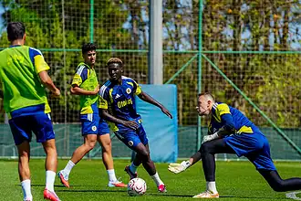 İsmail Kartal Antrenmana Çıkmadı: Takımı Kuyt Çalıştırdı