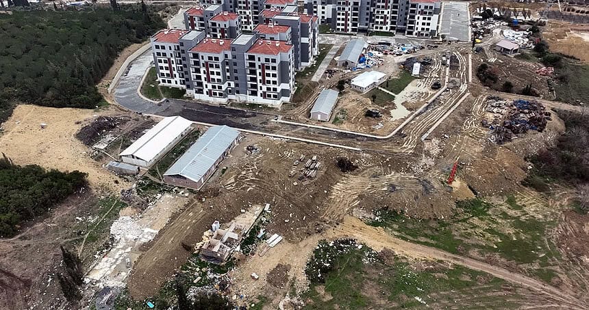 Büyükşehir’den Çevre Kirliliğine Geçit Yok: Dilovası’nda Kaçak Hafriyata 9,3 Milyon TL Ceza!