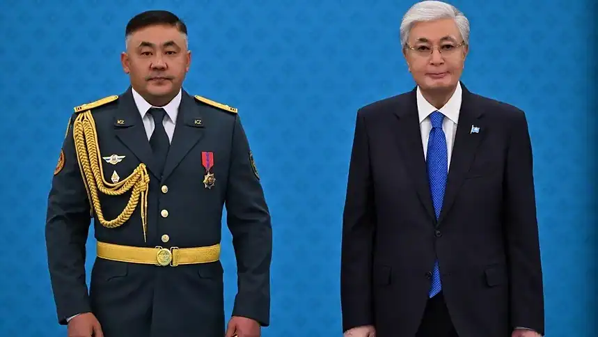 Kazakistan'ın Yeni Savunma Bakanı Belli Oldu: Aydos Mirzahmetov Atandı
