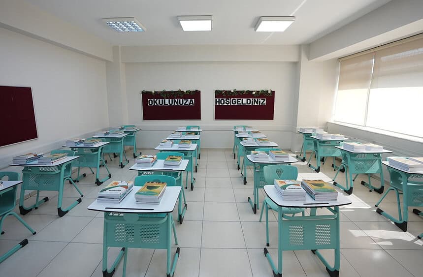 Yeni Eğitim Yılı Öncesi Büyük Hazırlık: 283 Milyondan Fazla Ücretsiz Ders Kitabı Sıralarda!