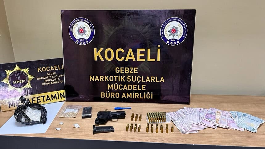 Kocaeli'de Uyuşturucu Operasyonu: 3 Şüpheli Tutuklandı, 247 Gram Metamfetamin Ele Geçirildi