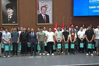 Kocaeli'nin Türkiye Derecelerine Törenle Ödül: 19'uncu Aslı Amba Tıp Fakültesini Anlattı