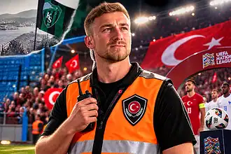 Kocaelispor'un Eski Futbolcusu Barış Civelek, Milli Maçta Bu Kez Güvenlik Ekibindeydi