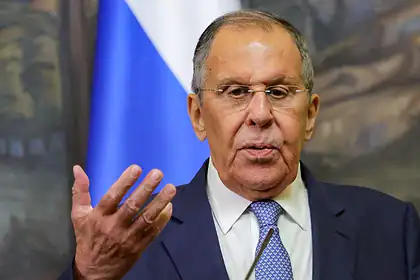 Lavrov'dan Zelenskiy'e Rest: "Görüşmek İstiyorsa Moskova'ya Gelsin"