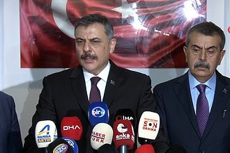 İçişleri Bakanı Çiftçi'den Manisa Turgutlu Okul Saldırısı Açıklaması: 3 Çocuk Ameliyatta!