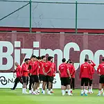 A Milli Takım İtalya Mesaisine Başladı: Fransa Maçının 11'i Sahaya Çıkmadı