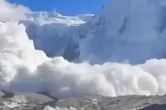 Mizhirgi Dağı'nda Çığ 11 Dağcıyı Öldürdü: 6 Kişi Kayıp