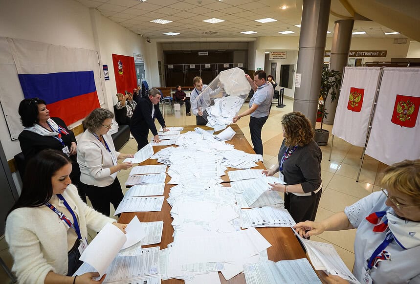 Rusya Eyalet Seçimlerinde Resmi Olmayan Sonuçlar: Putin'in Partisi Yüzde 49,4 İle Birinci!