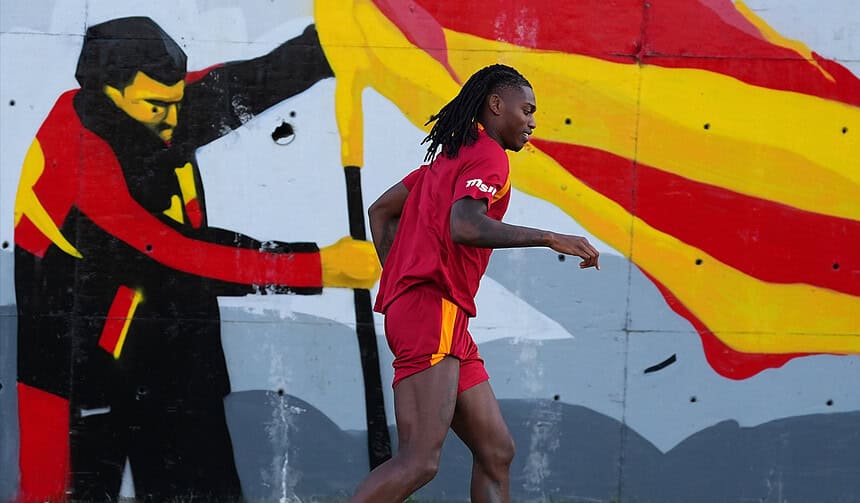 Rafael Leao, Galatasaray'da İlk Antrenmanına Çıktı