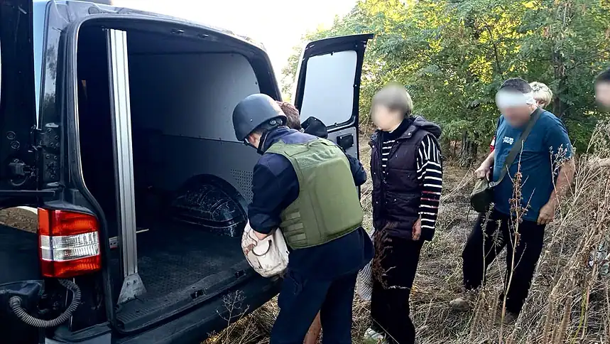 Rusya Sivil Minibüsü Vurdu: Nikopol'de 5 Ölü, 7 Yaralı