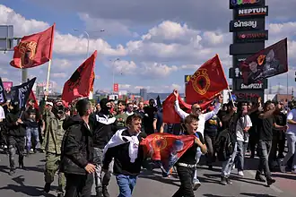 Thaçi'ye 25 Yıl Hapis Verildi: Priştine ve Lahey'de Sokaklar Karıştı