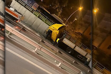 İzmit D-100 Seka Tüneli Girişinde Tır Duvara Çarptı: Sürücü Yaralandı!