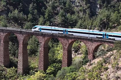 Gebze Güzergahında Tarihi Aşama: Milli Elektrikli Hızlı Tren Testte 250 Km Hıza Ulaştı!