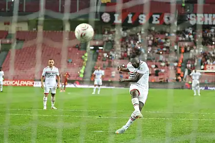 Trendyol Süper Lig'de 6 Haftada 19 Penaltı Kullanıldı: Göztepe 5 Kararla Zirvede