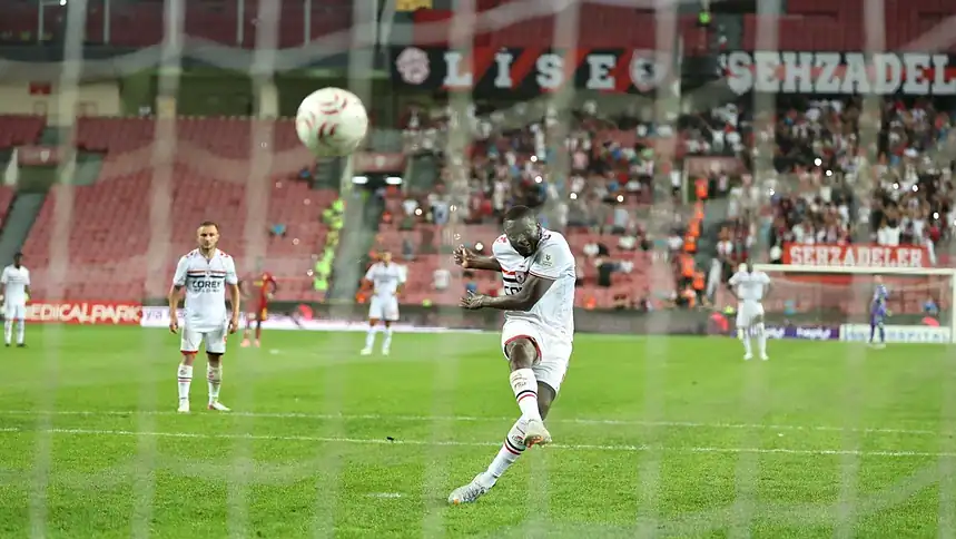 Trendyol Süper Lig'de 6 Haftada 19 Penaltı Kullanıldı: Göztepe 5 Kararla Zirvede