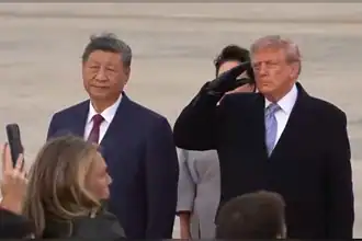 Trump, Xi Jinping'i Havalimanında Karşıladı: 11 Yıllık Diplomatik Jest