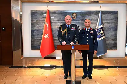 Türk ve İngiliz Hava Kuvvetleri Komutanları Ankara'da Bir Araya Geldi