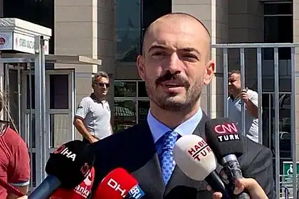 Ünlülerin Avukatı Emek Emre ve Çağla Boz Adliyeye Sevk Edildi