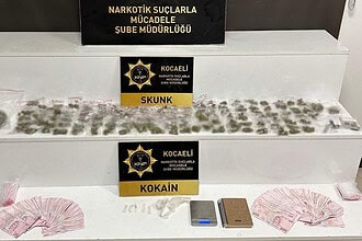 Kocaeli Polisinden Uyuşturucu Tacirlerine Darbe: Operasyon Anında Yakalanıp Tutuklandılar!