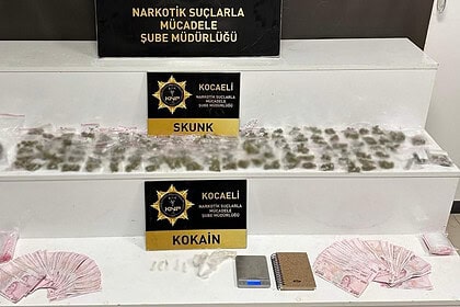 Kocaeli Polisinden Uyuşturucu Tacirlerine Darbe: Operasyon Anında Yakalanıp Tutuklandılar!