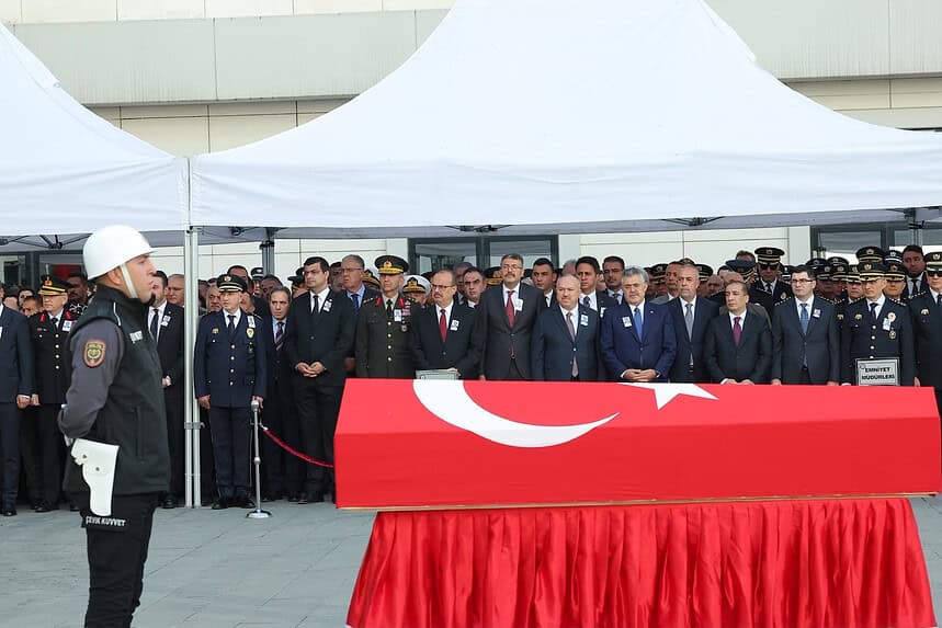 Şehit Polis Memuru Ahmet Türkoğlu Ankara'da Dualarla Son Yolculuğuna Uğurlandı!