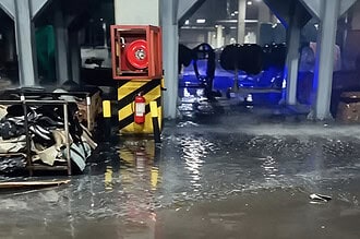 Başiskele'de Fabrikaları Su Bastı!
