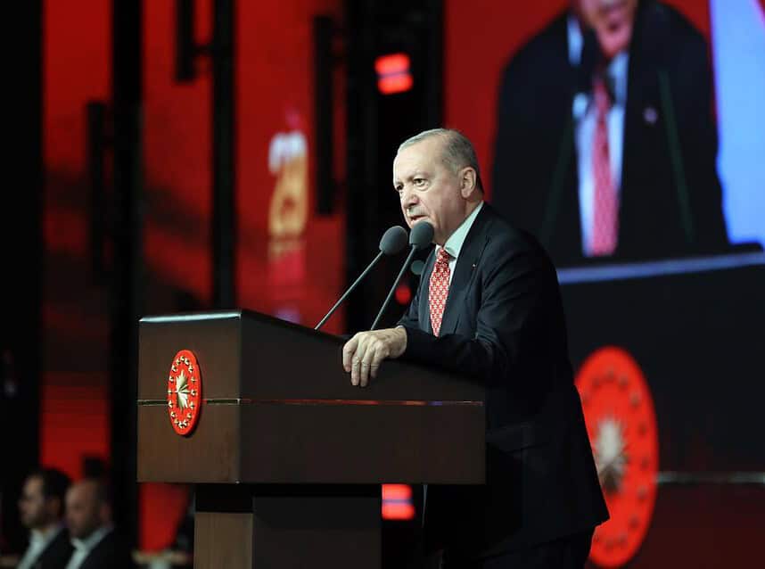 Cumhurbaşkanı Erdoğan Tüm vatandaşlarımın 29 Ekim Cumhuriyet Bayramı'nı canıgönülden tebrik ediyorum