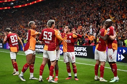 Dev Derbide Gülen Taraf Galatasaray Sarı-Kırmızılılar Evinde Fenerbahçe’yi 2-1 Mağlup Etti