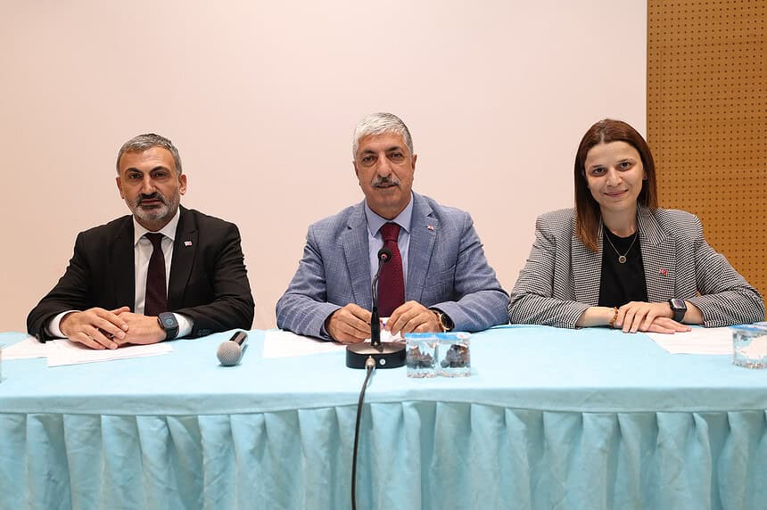 Dilovası Belediye Başkanı Ömeroğlu Rakamları Açıkladı: Yıl Boyunca Hangi Yardımlar Yapıldı?