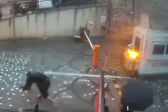 Fatih’te elektrik akımına kapılan 14 yaşındaki çocuk hayatını kaybetti