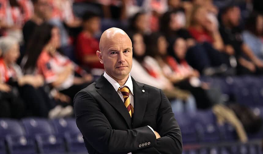 A Kadın Milli Basketbol Takımı'nın Yeni Başantrenörü Frédéric Dusart Oldu!