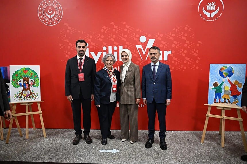 Kocaeli Gebze’de Bakan Göktaş Ve Vali Aktaş'ın Katılımıyla Aile Dostu İşletmeler Ödüllendirildi!
